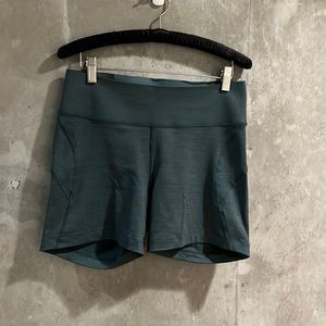 Outdoor voices biker shorts